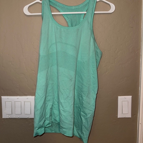 Lululemon swiftly tank - Picture 1 of 2